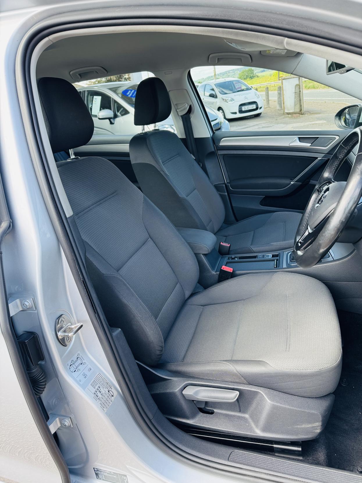 Volkswagen Golf 1.4 TSI BlueMotion Tech Match Hatchback 5dr Petrol DSG Euro 5 (s/s) (122 ps)
