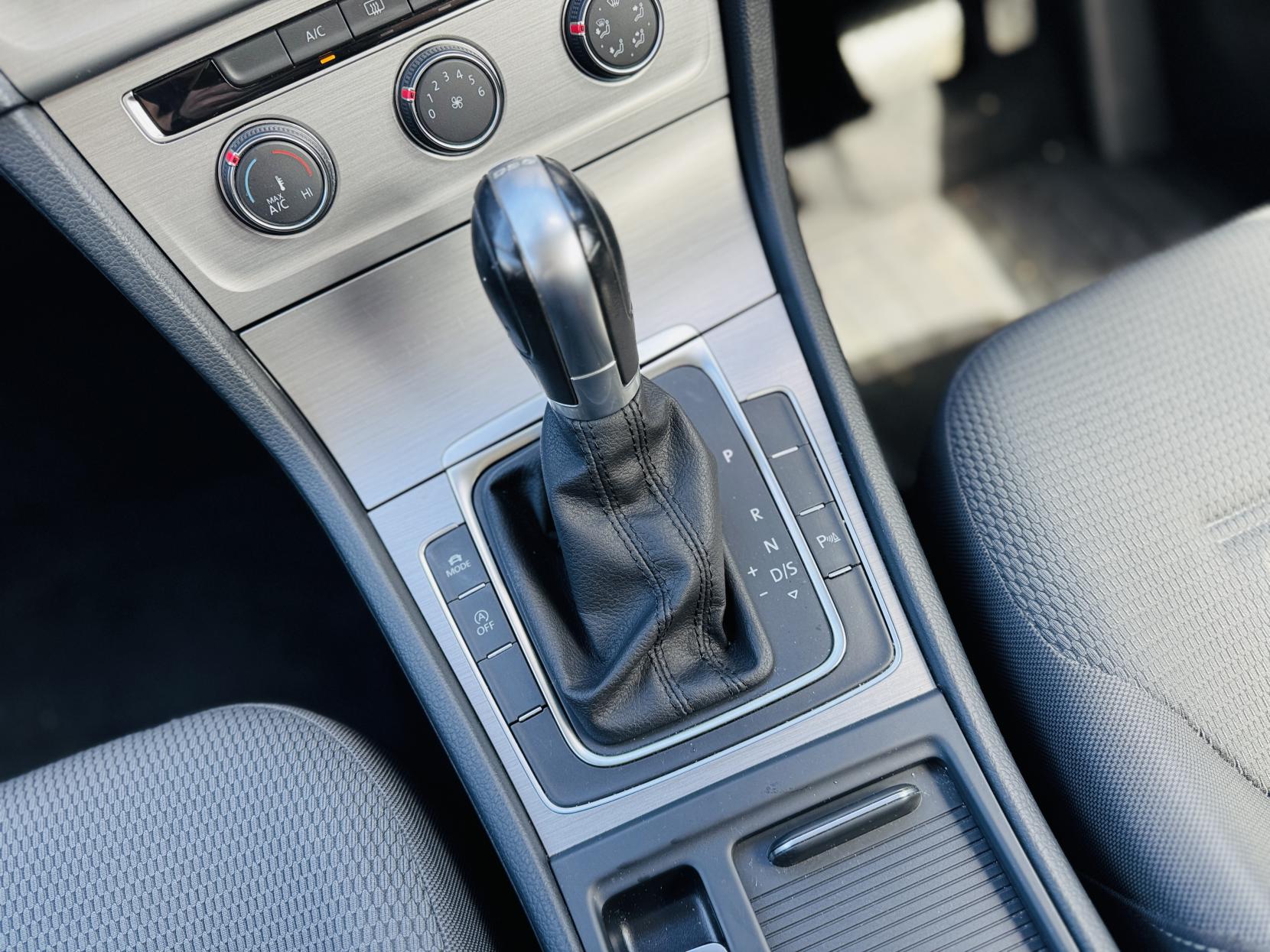 Volkswagen Golf 1.4 TSI BlueMotion Tech Match Hatchback 5dr Petrol DSG Euro 5 (s/s) (122 ps)