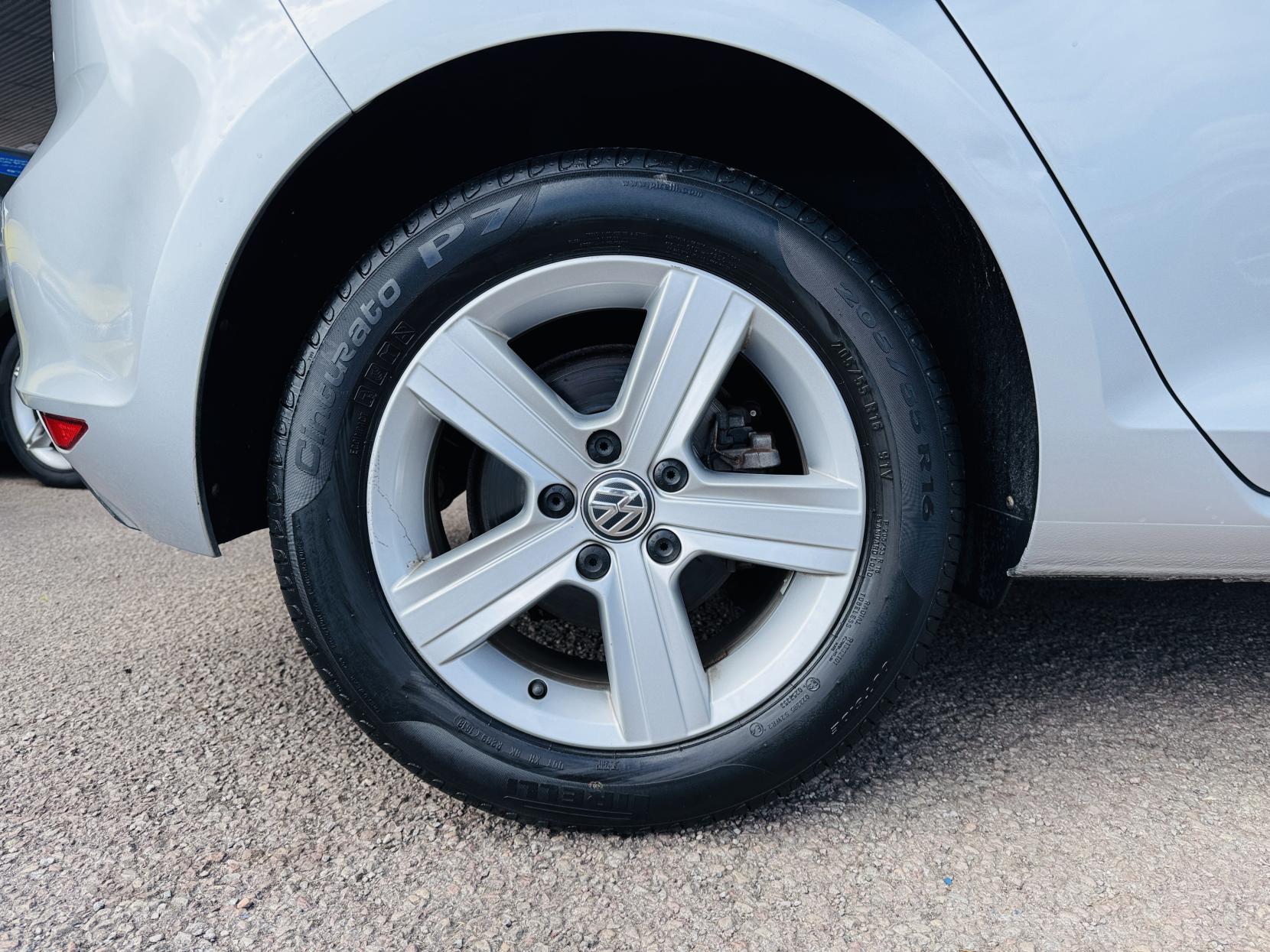 Volkswagen Golf 1.4 TSI BlueMotion Tech Match Hatchback 5dr Petrol DSG Euro 5 (s/s) (122 ps)