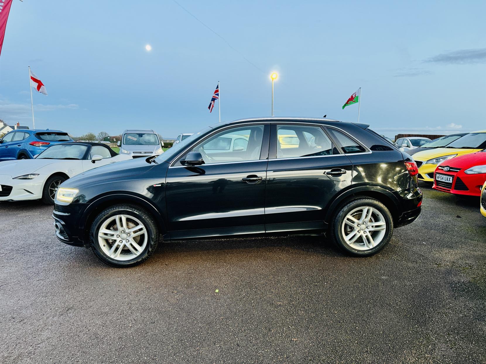 Audi Q3 2.0 TDI S line SUV 5dr Diesel Manual Euro 5 (s/s) (140 ps)