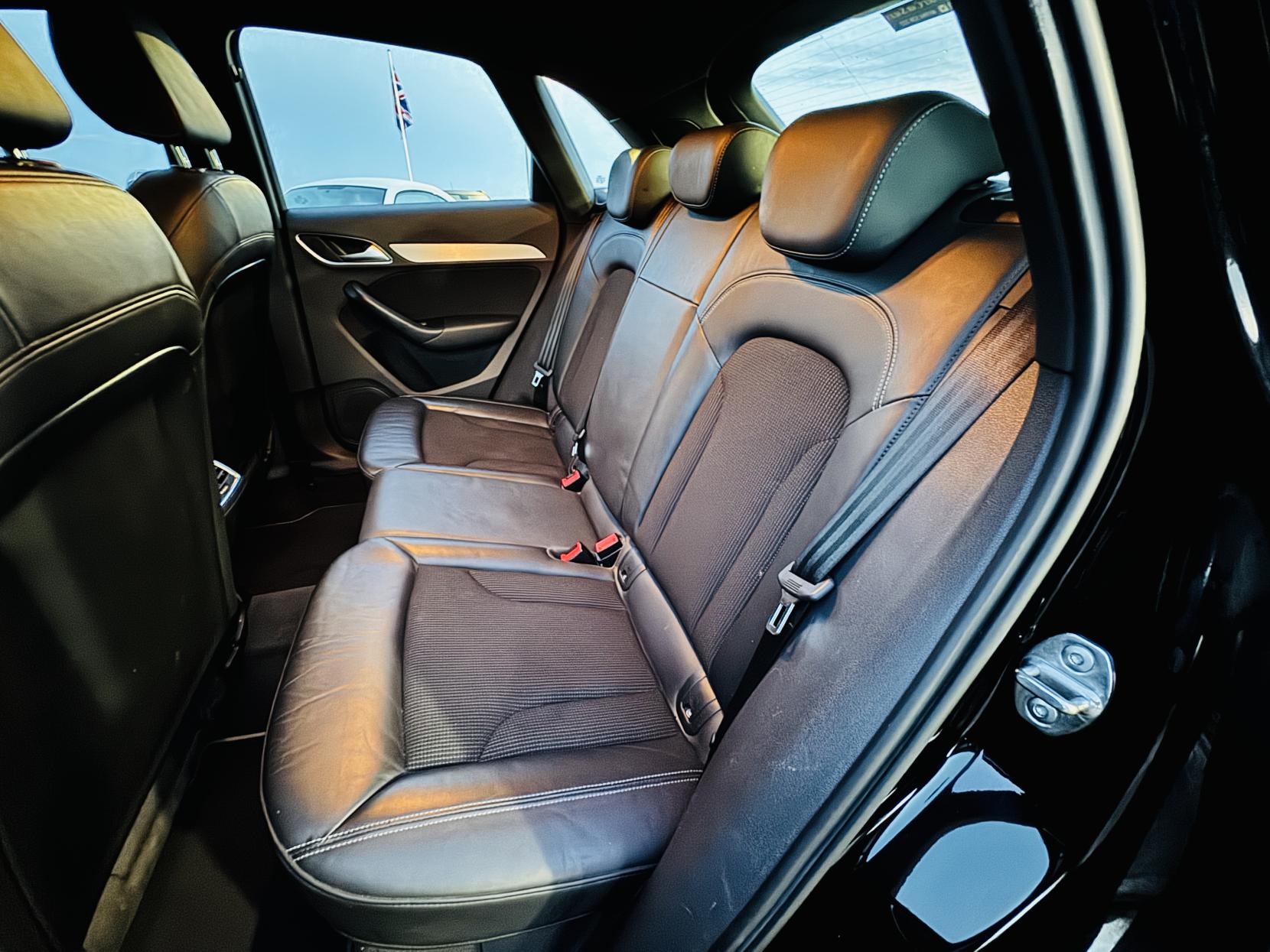 Audi Q3 2.0 TDI S line SUV 5dr Diesel Manual Euro 5 (s/s) (140 ps)