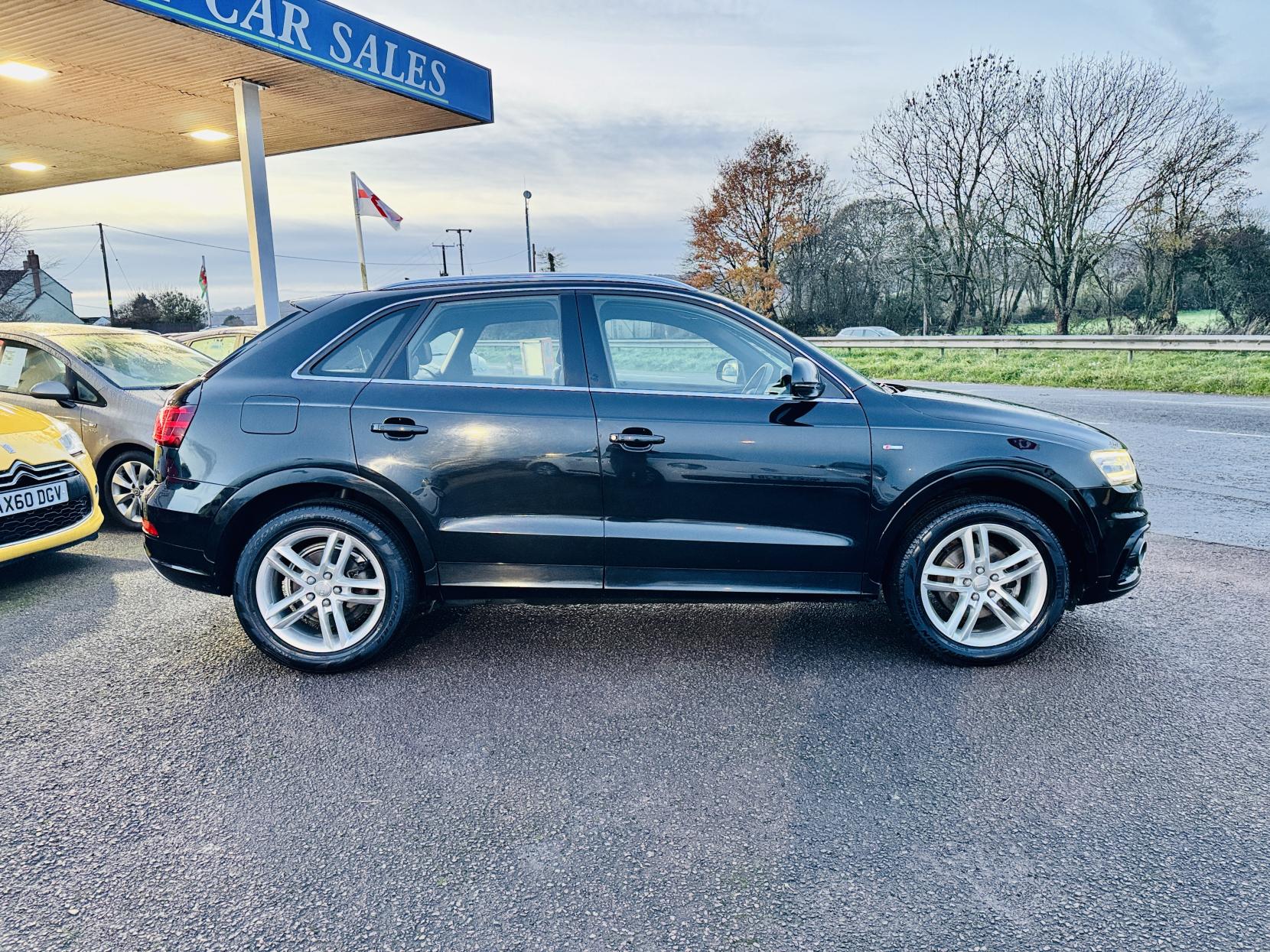 Audi Q3 2.0 TDI S line SUV 5dr Diesel Manual Euro 5 (s/s) (140 ps)
