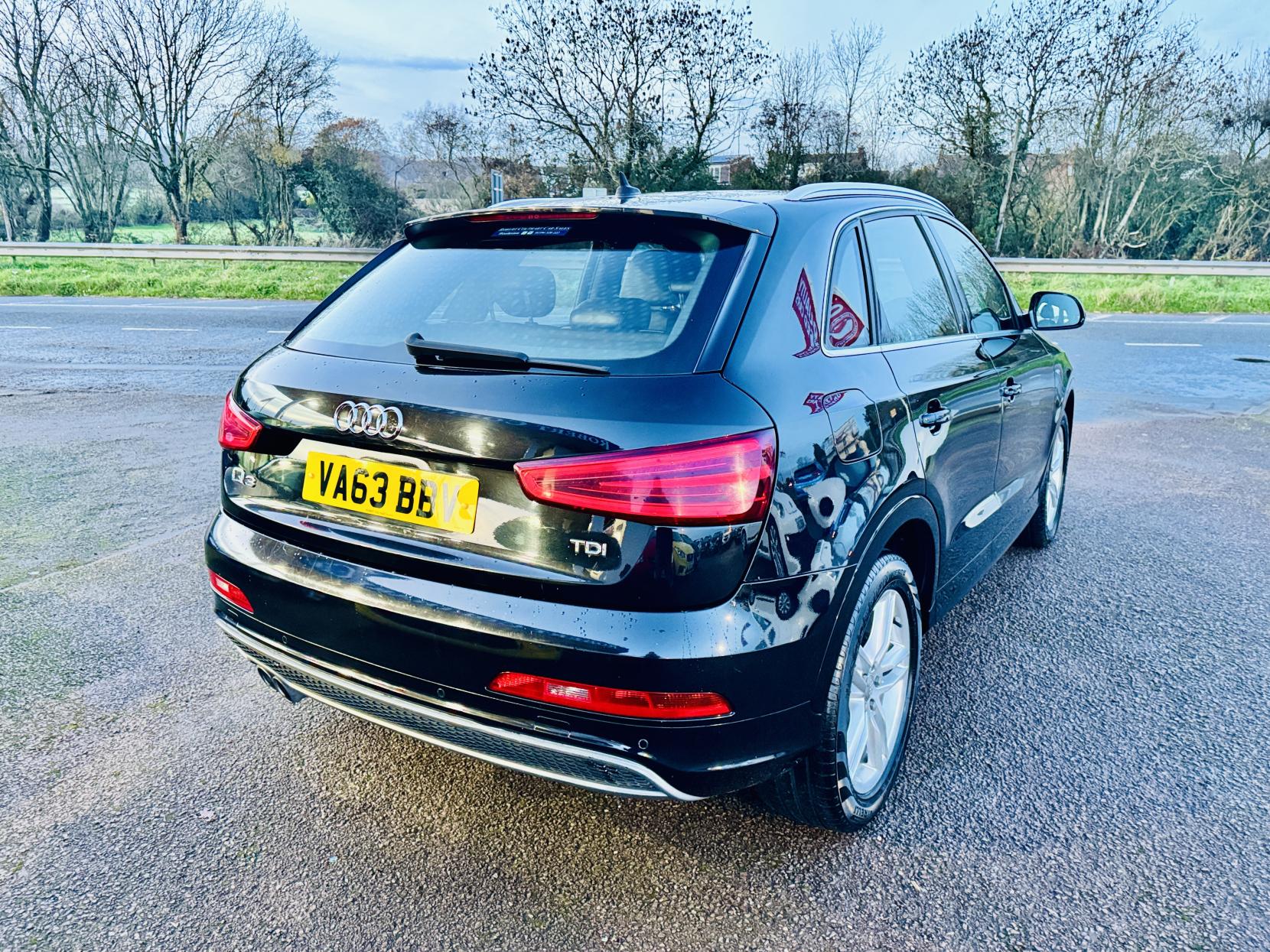 Audi Q3 2.0 TDI S line SUV 5dr Diesel Manual Euro 5 (s/s) (140 ps)