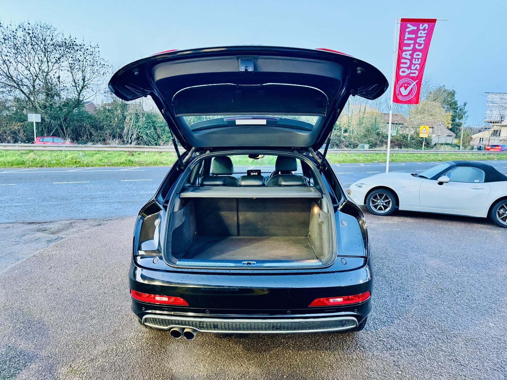 Audi Q3 2.0 TDI S line SUV 5dr Diesel Manual Euro 5 (s/s) (140 ps)