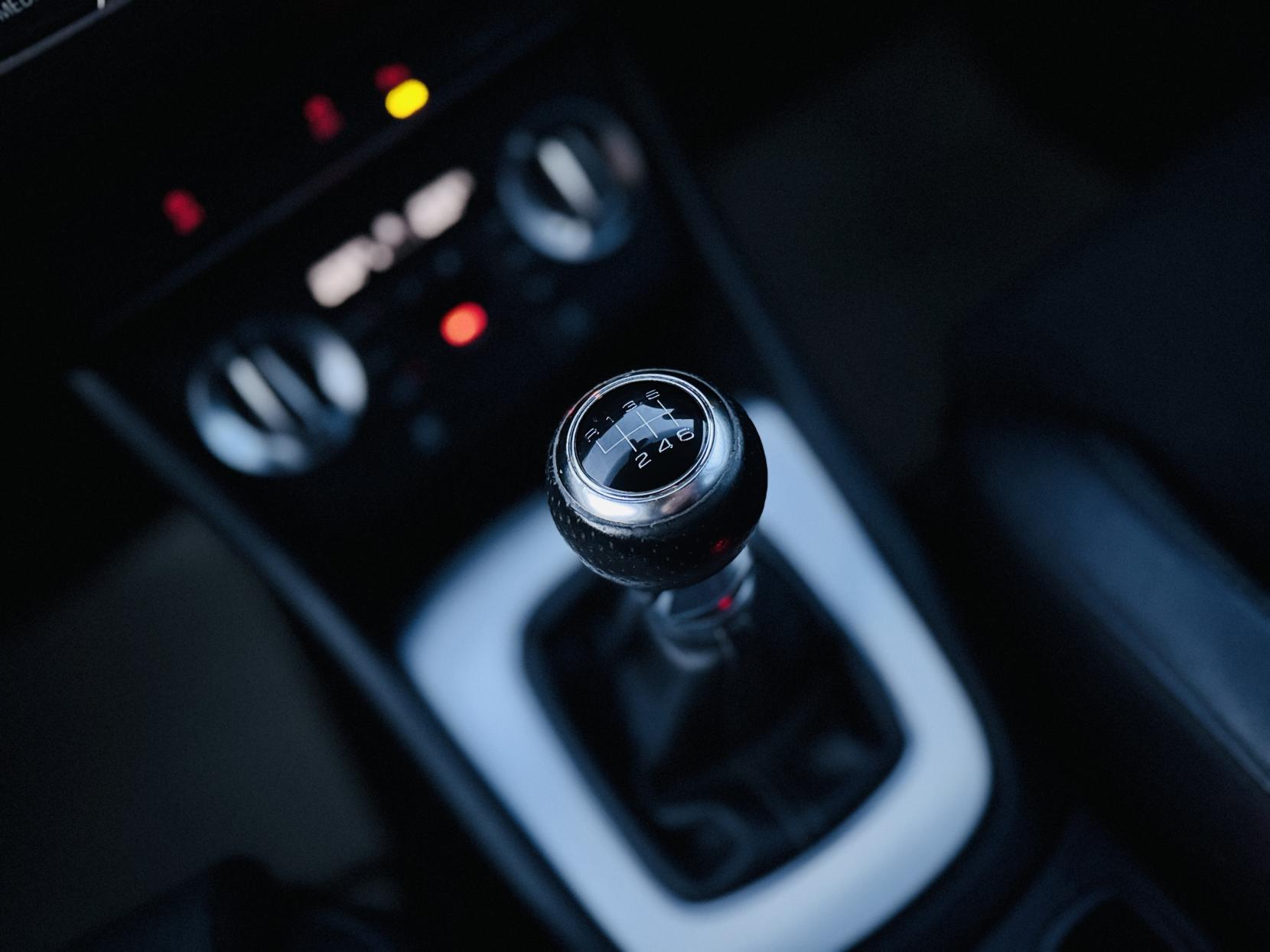 Audi Q3 2.0 TDI S line SUV 5dr Diesel Manual Euro 5 (s/s) (140 ps)