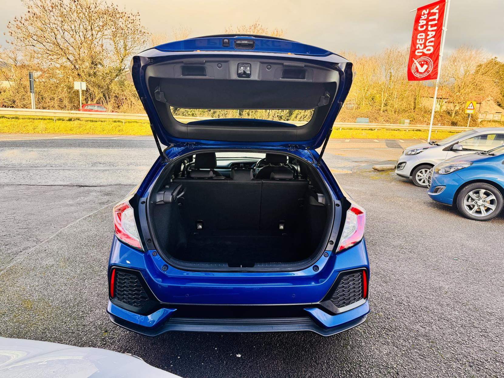 Honda Civic 1.6 i-DTEC SR Hatchback 5dr Diesel Auto Euro 6 (s/s) (120 ps)