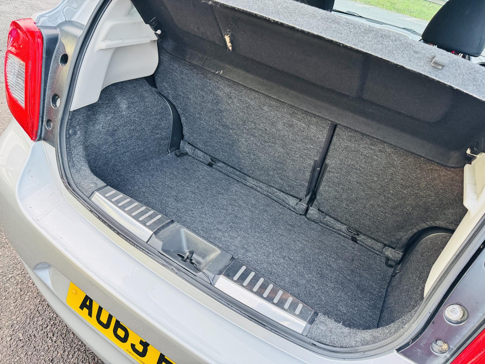 Nissan Micra 1.2 Acenta Hatchback 5dr Petrol CVT Euro 5 (80 ps)