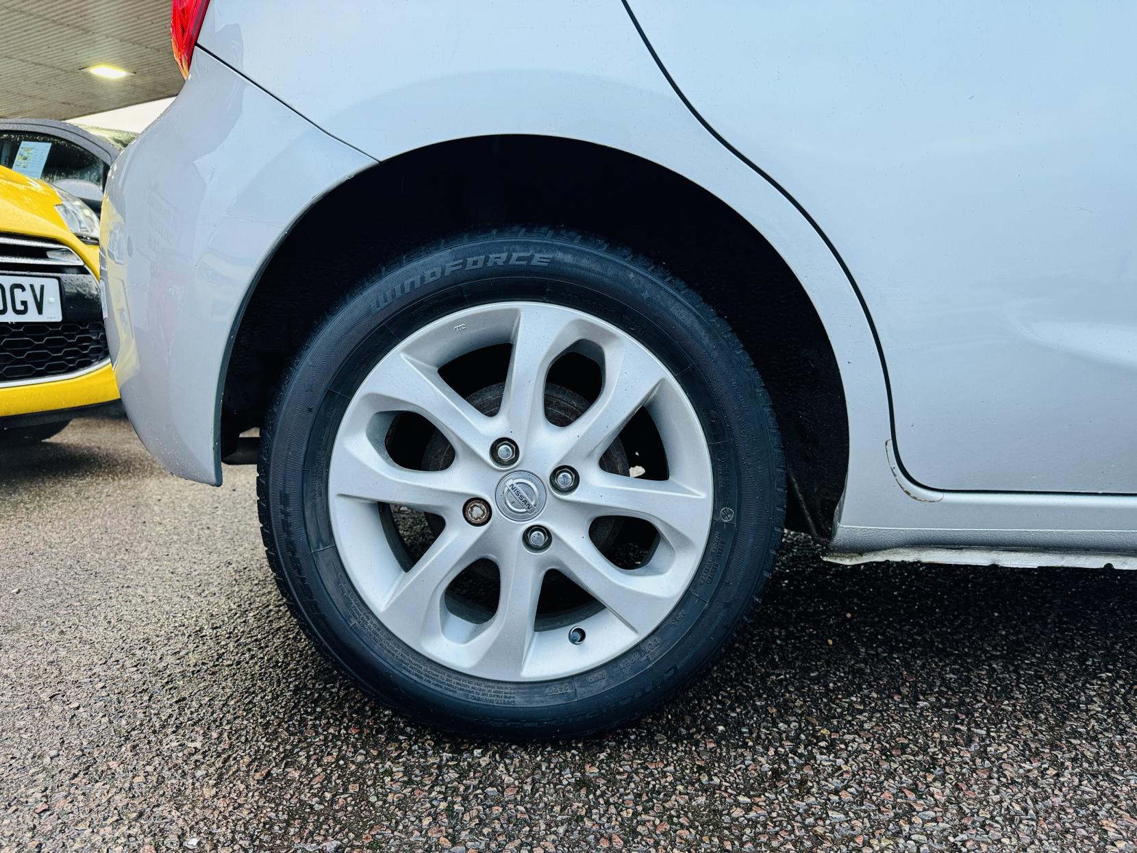 Nissan Micra 1.2 Acenta Hatchback 5dr Petrol CVT Euro 5 (80 ps)