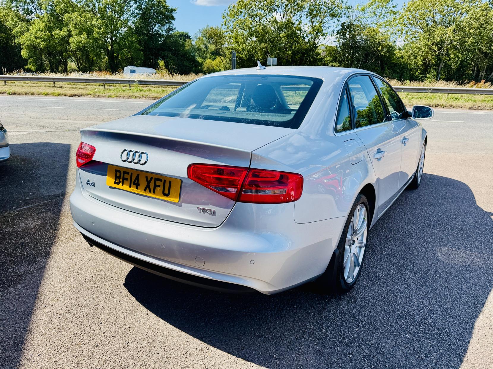 Audi A4 1.8 TFSI SE Technik Saloon 4dr Petrol Manual Euro 5 (s/s) (120 ps)