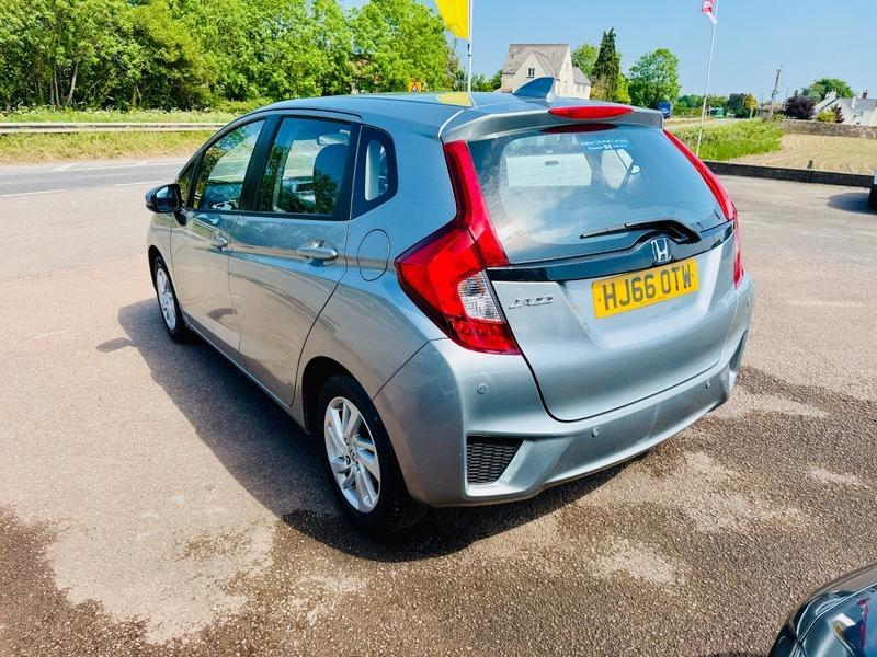 Honda Jazz I-VTEC SE