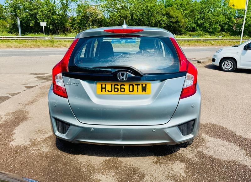Honda Jazz I-VTEC SE