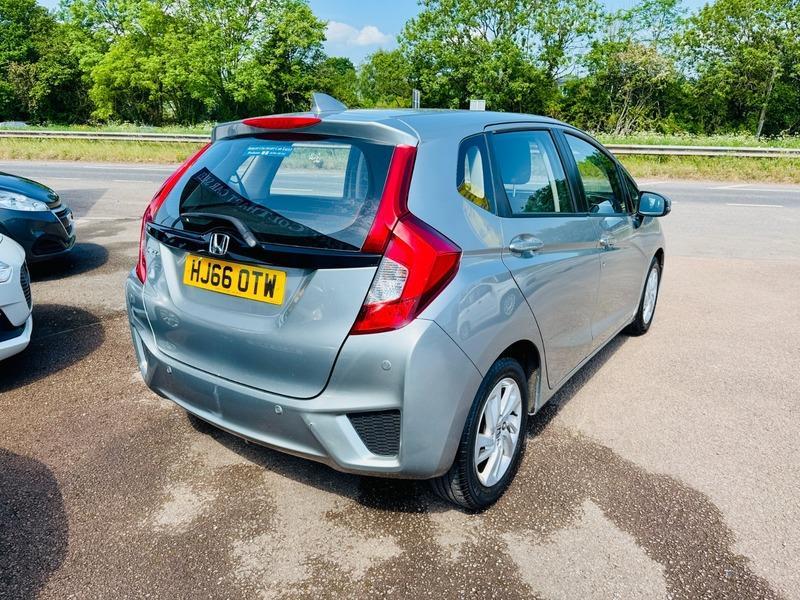 Honda Jazz I-VTEC SE