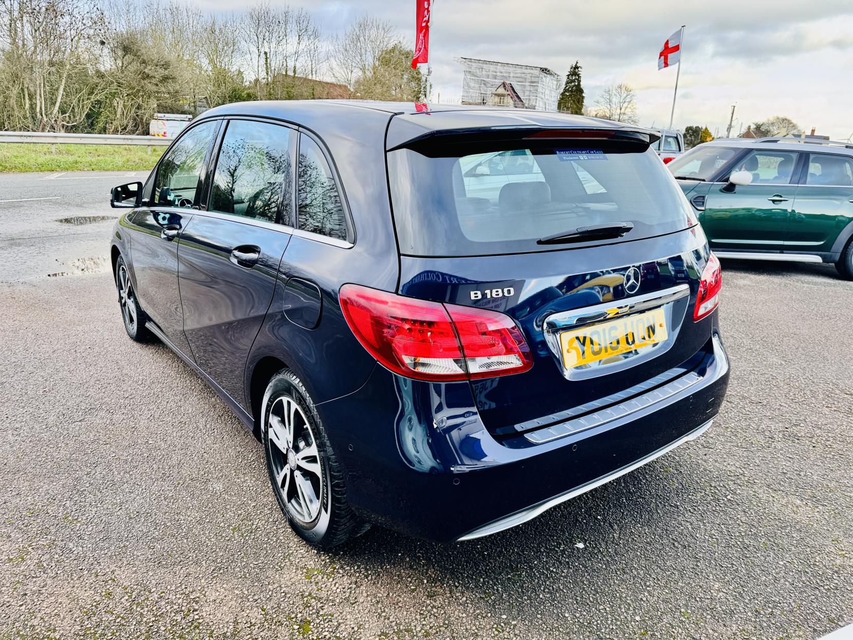 Mercedes-Benz B Class 1.6 B180 SE (Executive) MPV 5dr Petrol 7G-DCT Euro 6 (s/s) (122 ps)