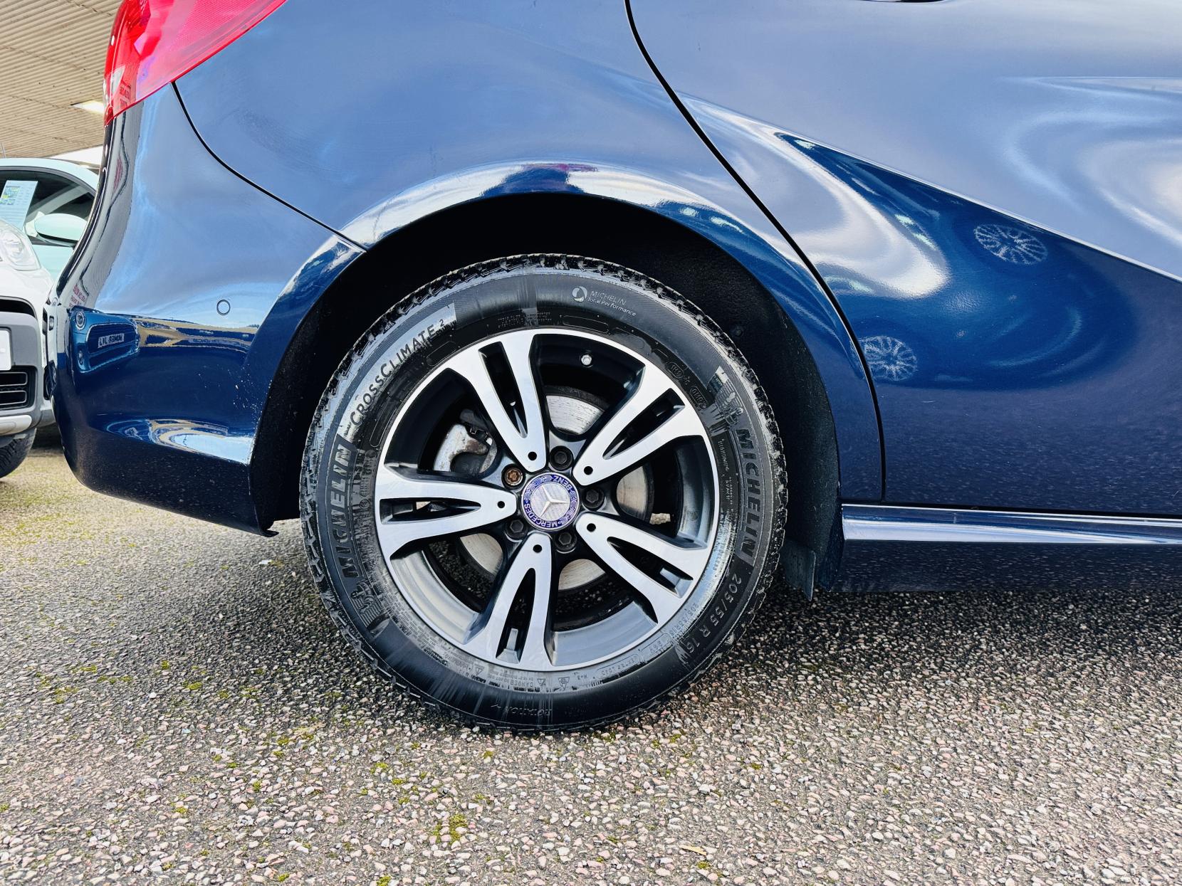 Mercedes-Benz B Class 1.6 B180 SE (Executive) MPV 5dr Petrol 7G-DCT Euro 6 (s/s) (122 ps)