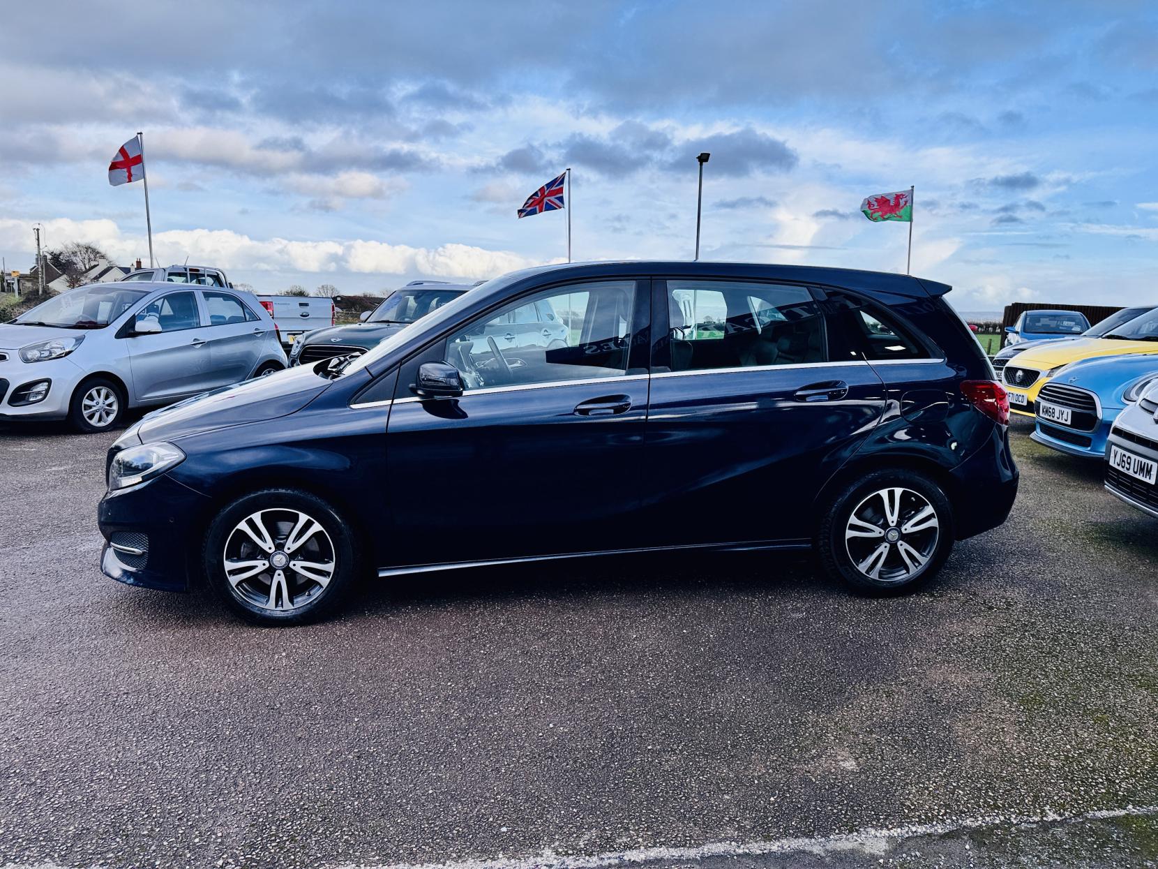 Mercedes-Benz B Class 1.6 B180 SE (Executive) MPV 5dr Petrol 7G-DCT Euro 6 (s/s) (122 ps)