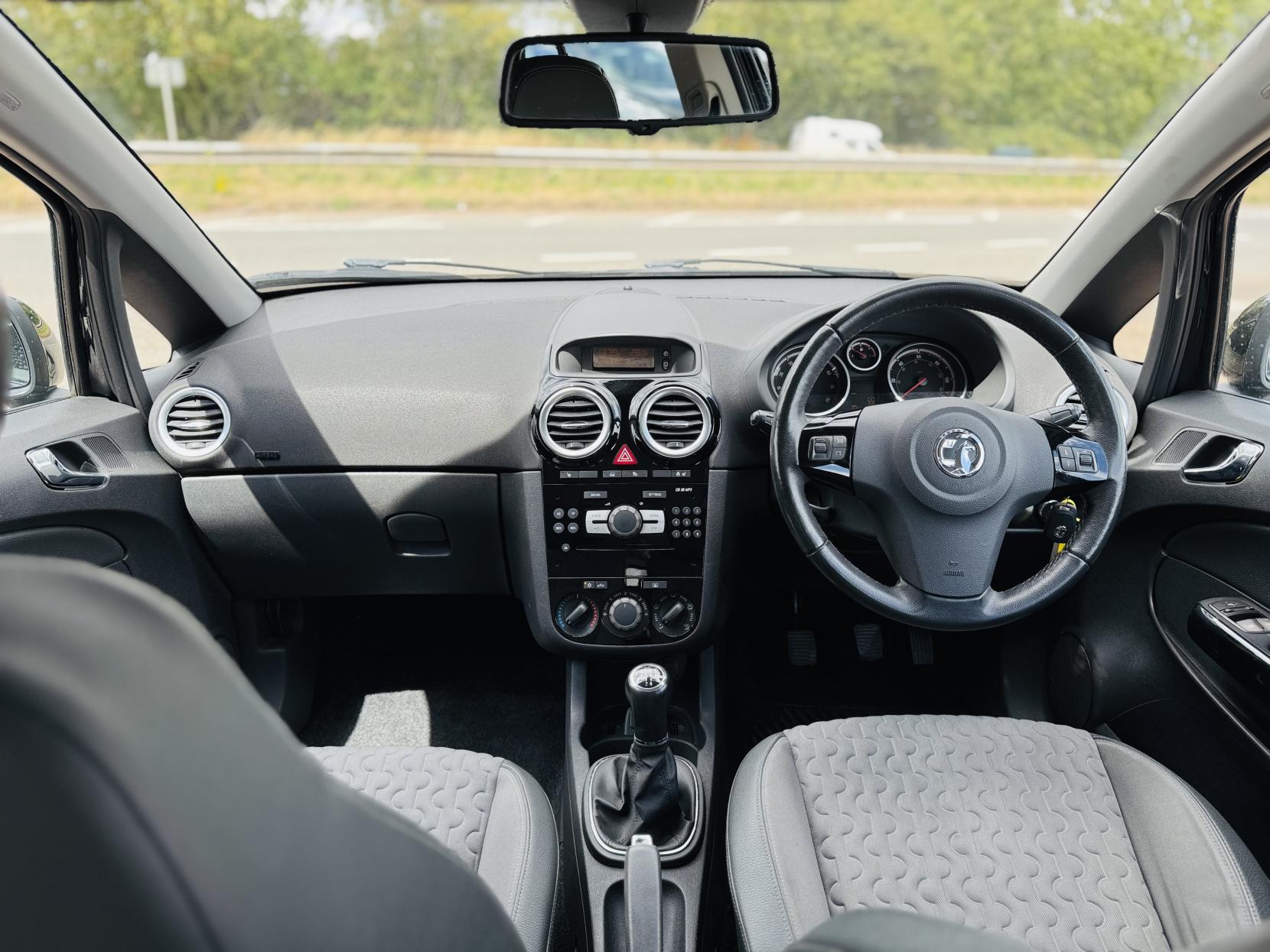 Vauxhall Corsa 1.2 16V SE Hatchback 5dr Petrol Manual Euro 5 (85 ps)