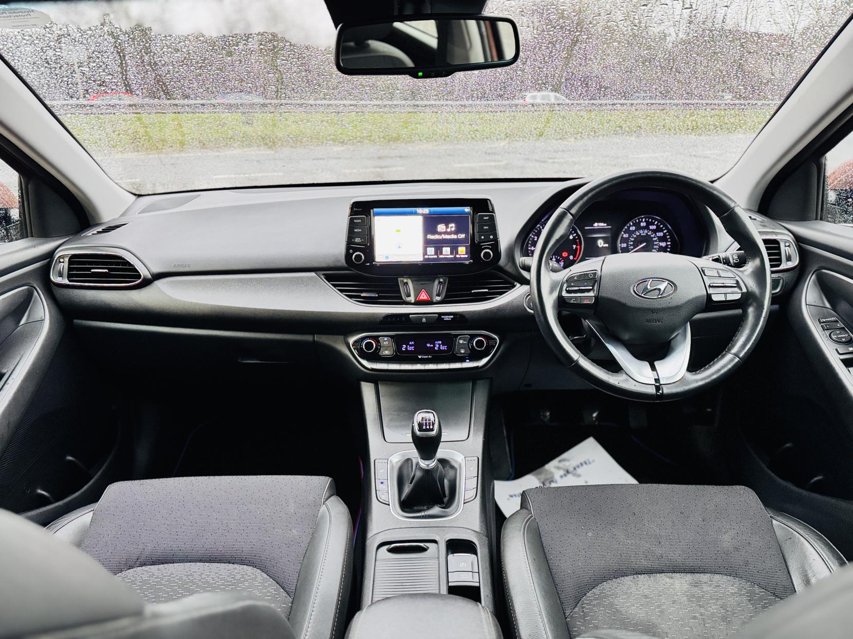 Hyundai i30 1.4 T-GDi Blue Drive Premium Hatchback 5dr Petrol Manual Euro 6 (s/s) (140 ps)