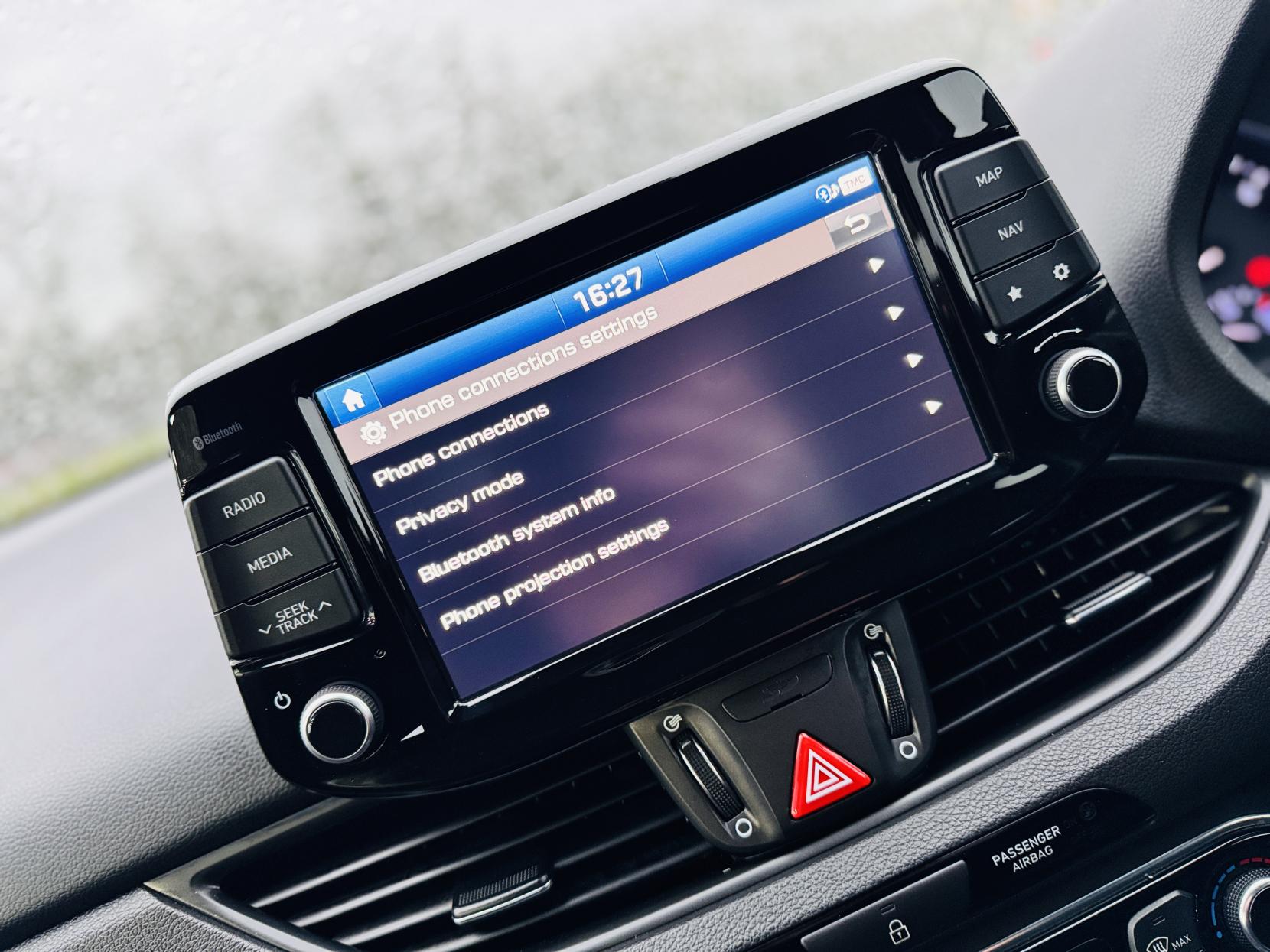 Hyundai i30 1.4 T-GDi Blue Drive Premium Hatchback 5dr Petrol Manual Euro 6 (s/s) (140 ps)