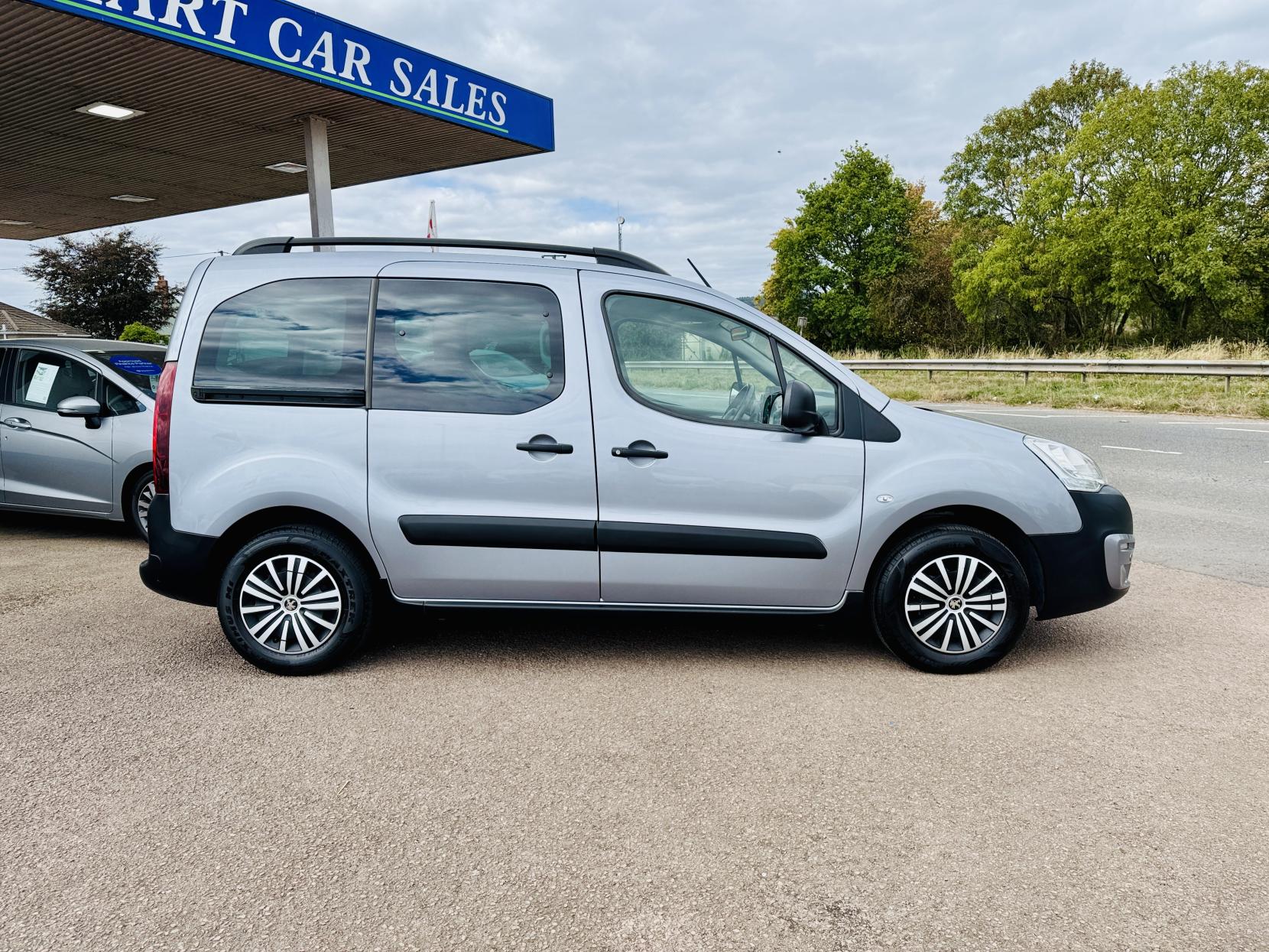 Peugeot Partner Tepee 1.6 BlueHDi Outdoor MPV 5dr Diesel ETG Euro 6 (s/s) (100 ps)