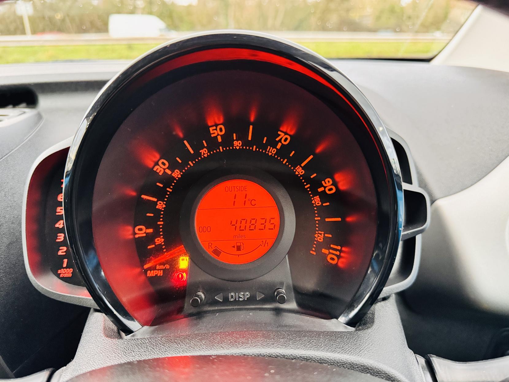 Toyota AYGO 1.0 VVT-i x-play Hatchback 5dr Petrol Manual Euro 6 (68 ps)