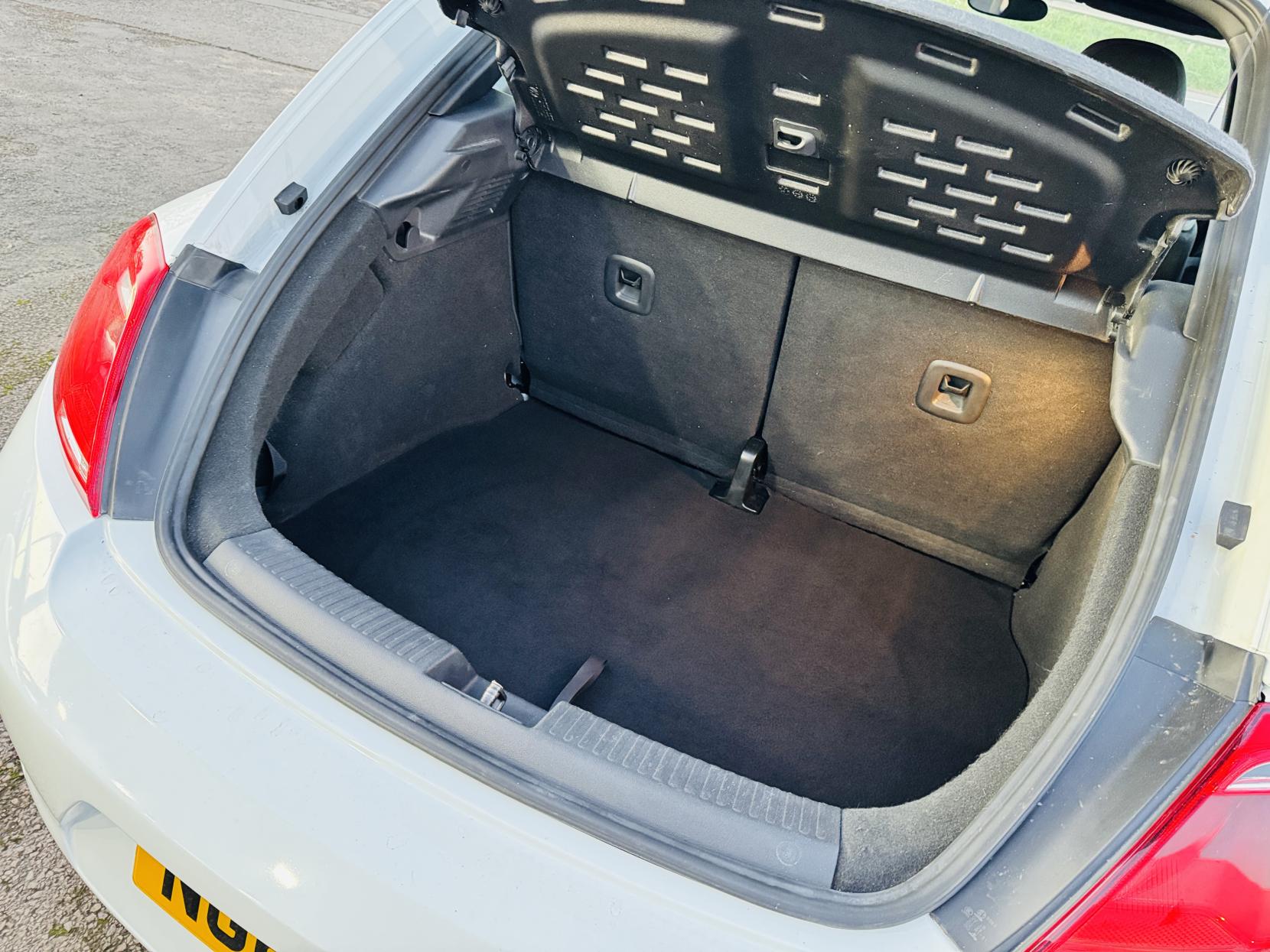 Volkswagen Beetle 1.2 TSI BlueMotion Tech Hatchback 3dr Petrol Manual Euro 6 (s/s) (105 ps)