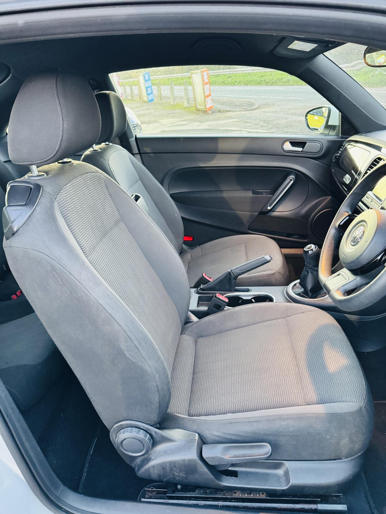 Volkswagen Beetle 1.2 TSI BlueMotion Tech Hatchback 3dr Petrol Manual Euro 6 (s/s) (105 ps)