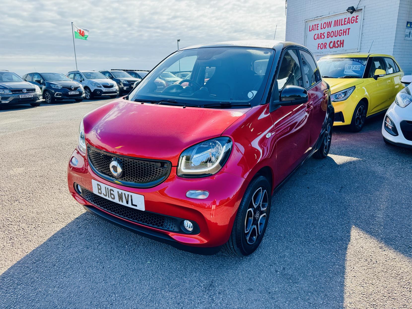 Smart forfour 0.9T Prime (Premium Plus) Hatchback 5dr Petrol Twinamic Euro 6 (s/s) (90 ps)