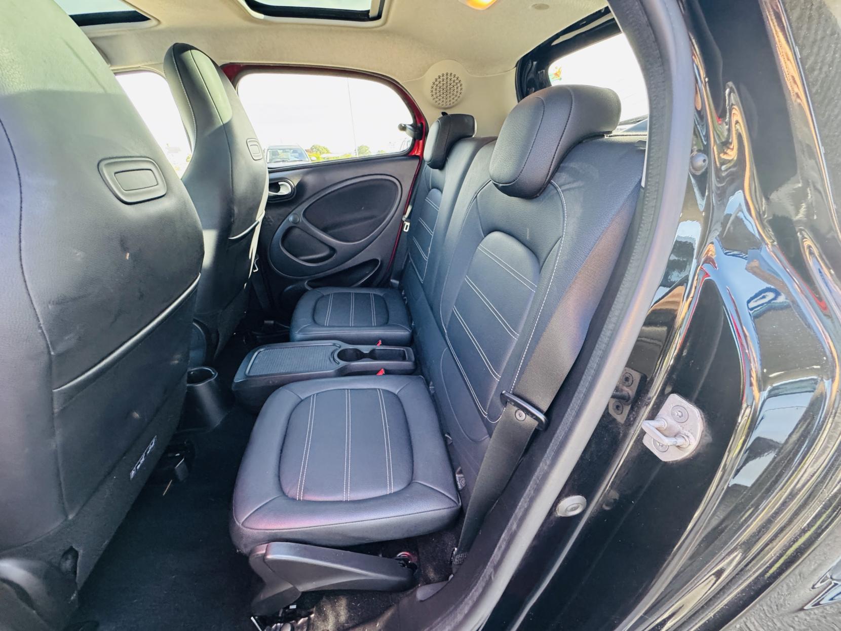 Smart forfour 0.9T Prime (Premium Plus) Hatchback 5dr Petrol Twinamic Euro 6 (s/s) (90 ps)