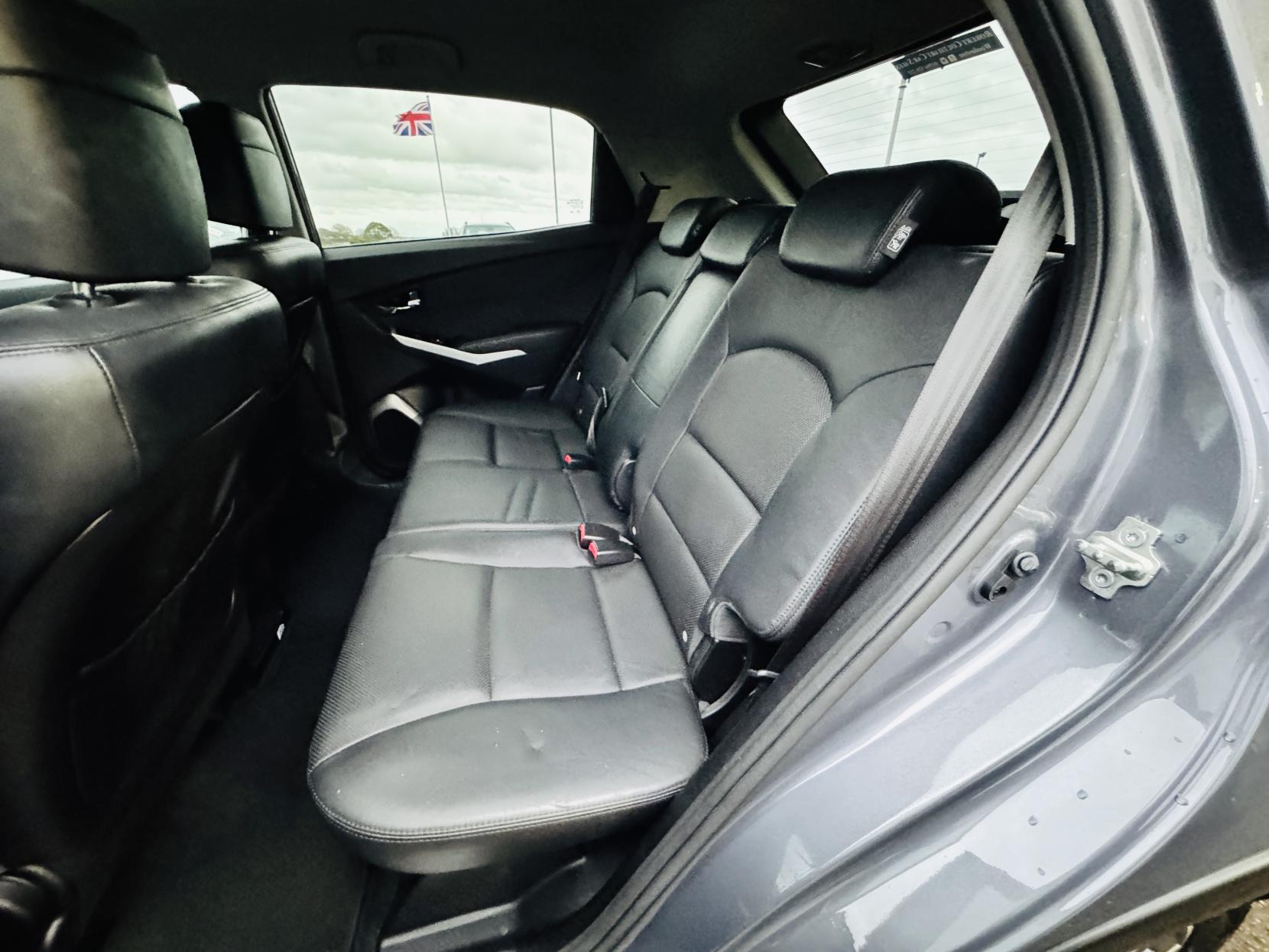 SsangYong Korando 2.2D ELX SUV 5dr Diesel Auto 4WD Euro 6 (178 ps)