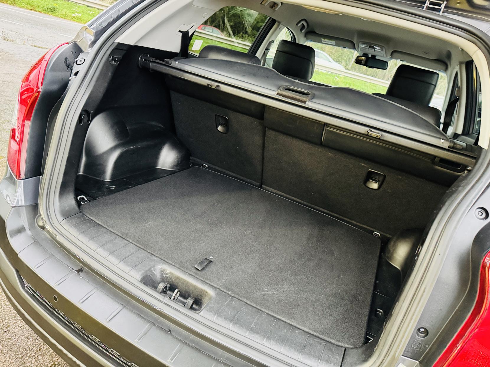 SsangYong Korando 2.2D ELX SUV 5dr Diesel Auto 4WD Euro 6 (178 ps)