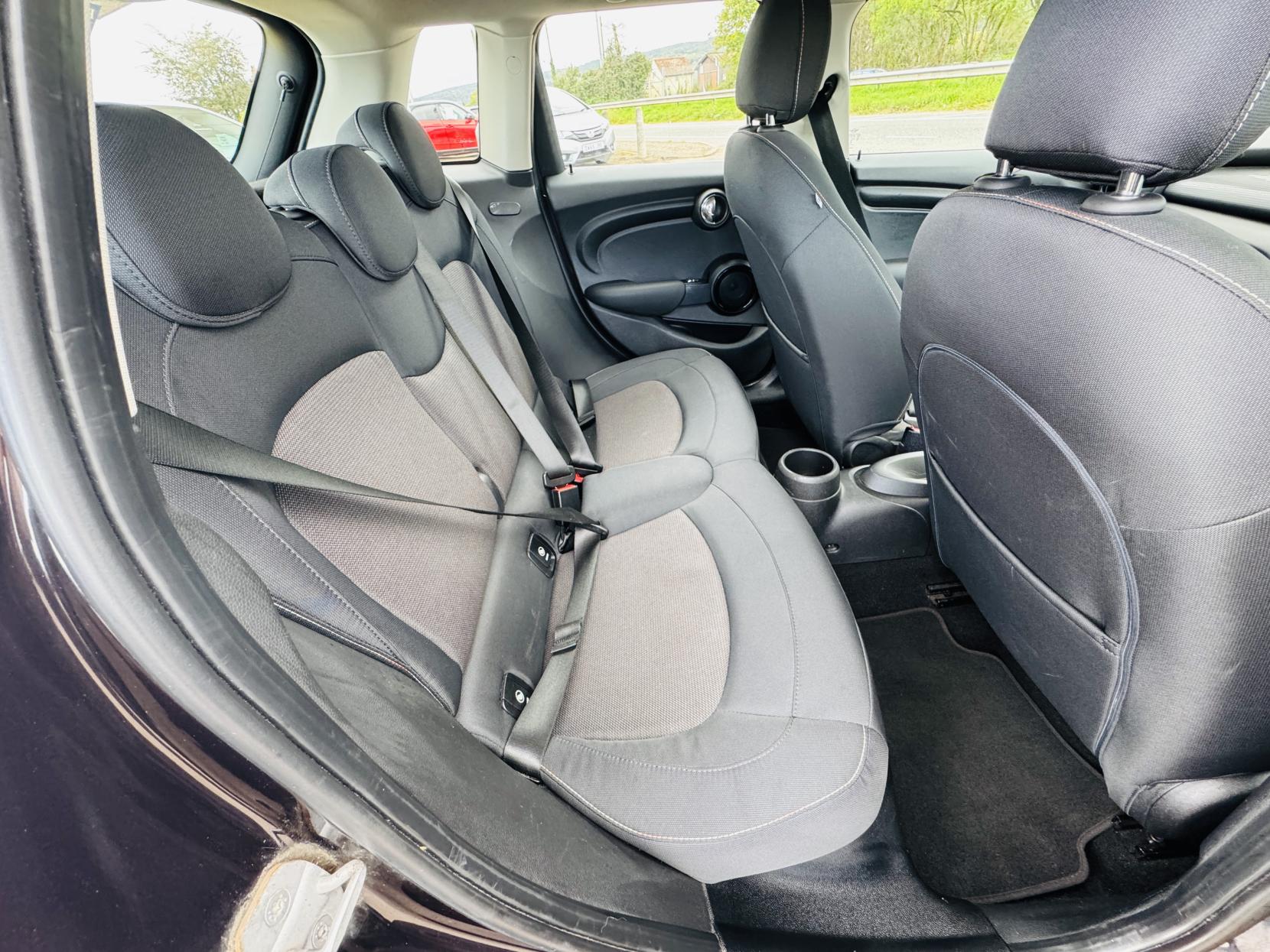 MINI Hatch 1.2 One Hatchback 5dr Petrol Manual Euro 6 (s/s) (102 ps)