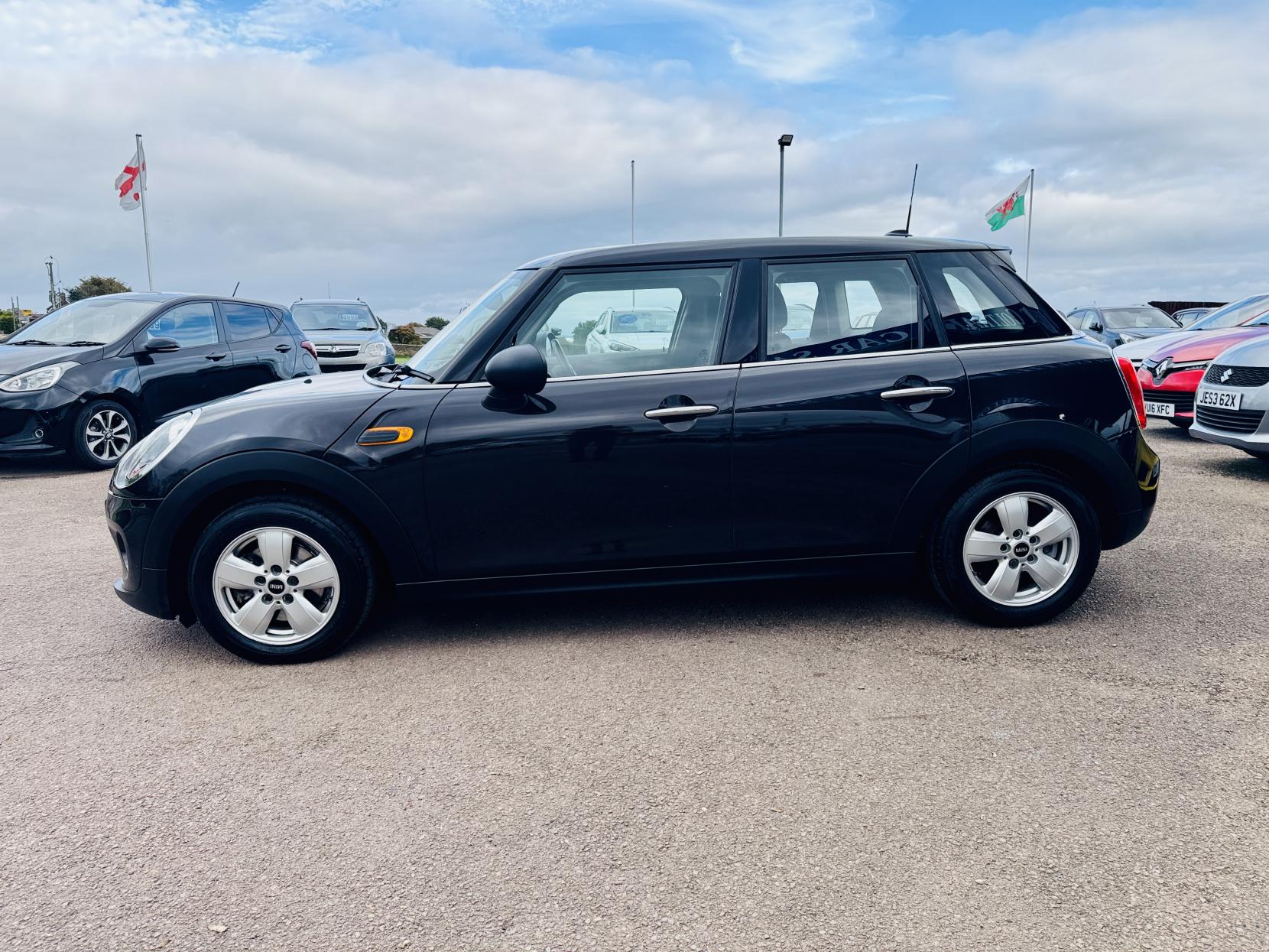 MINI Hatch 1.2 One Hatchback 5dr Petrol Manual Euro 6 (s/s) (102 ps)