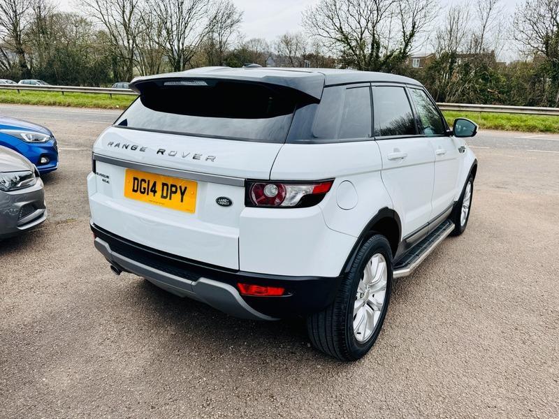 Land Rover Range Rover Evoque 2.2 eD4 Pure SUV 5dr Diesel Manual FWD Euro 5 (s/s) (150 ps)