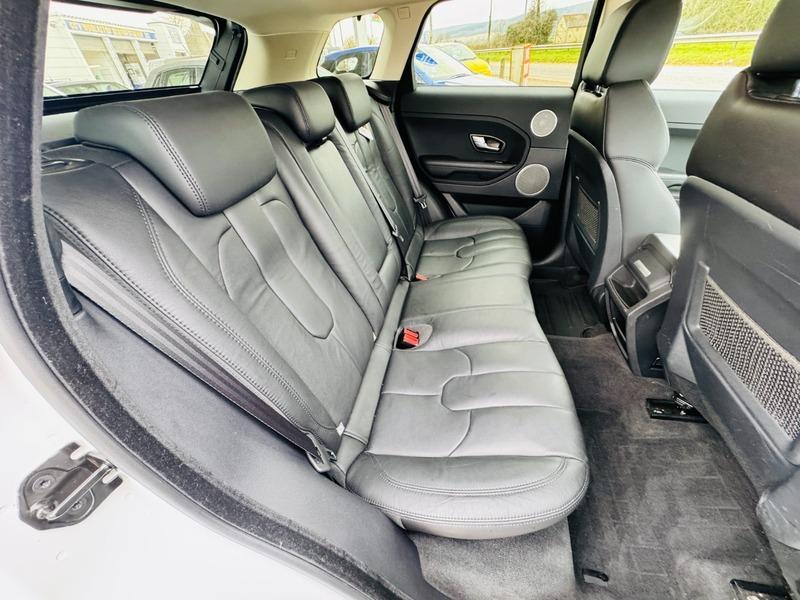 Land Rover Range Rover Evoque 2.2 eD4 Pure SUV 5dr Diesel Manual FWD Euro 5 (s/s) (150 ps)