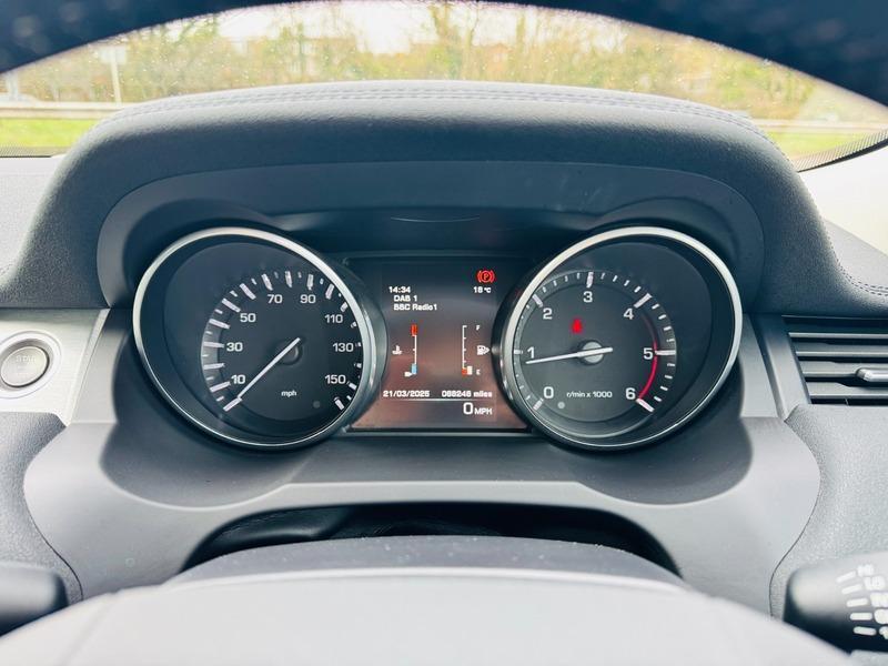 Land Rover Range Rover Evoque 2.2 eD4 Pure SUV 5dr Diesel Manual FWD Euro 5 (s/s) (150 ps)