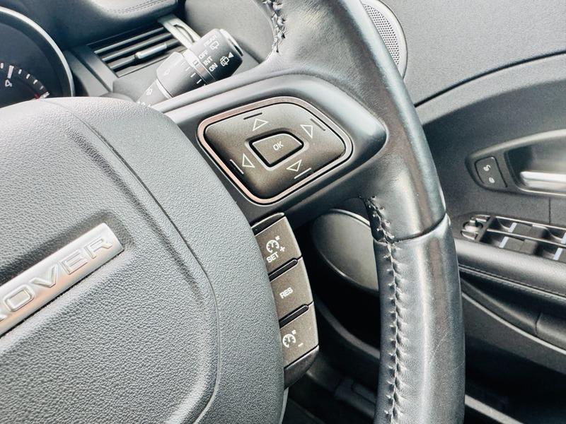 Land Rover Range Rover Evoque 2.2 eD4 Pure SUV 5dr Diesel Manual FWD Euro 5 (s/s) (150 ps)