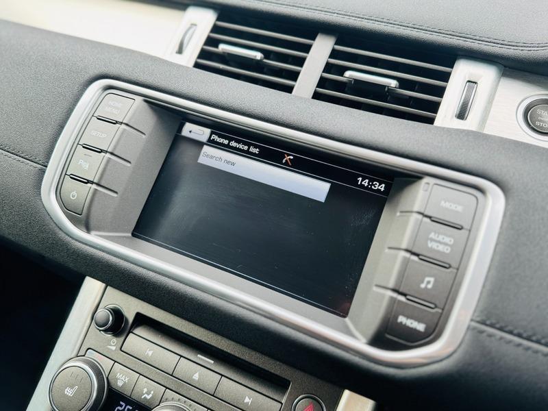 Land Rover Range Rover Evoque 2.2 eD4 Pure SUV 5dr Diesel Manual FWD Euro 5 (s/s) (150 ps)