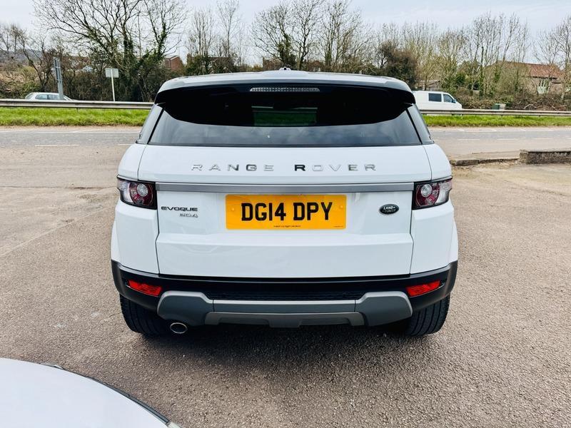 Land Rover Range Rover Evoque 2.2 eD4 Pure SUV 5dr Diesel Manual FWD Euro 5 (s/s) (150 ps)