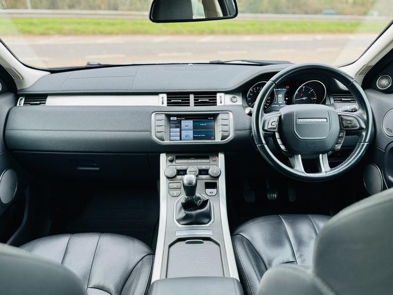 Land Rover Range Rover Evoque 2.2 eD4 Pure SUV 5dr Diesel Manual FWD Euro 5 (s/s) (150 ps)