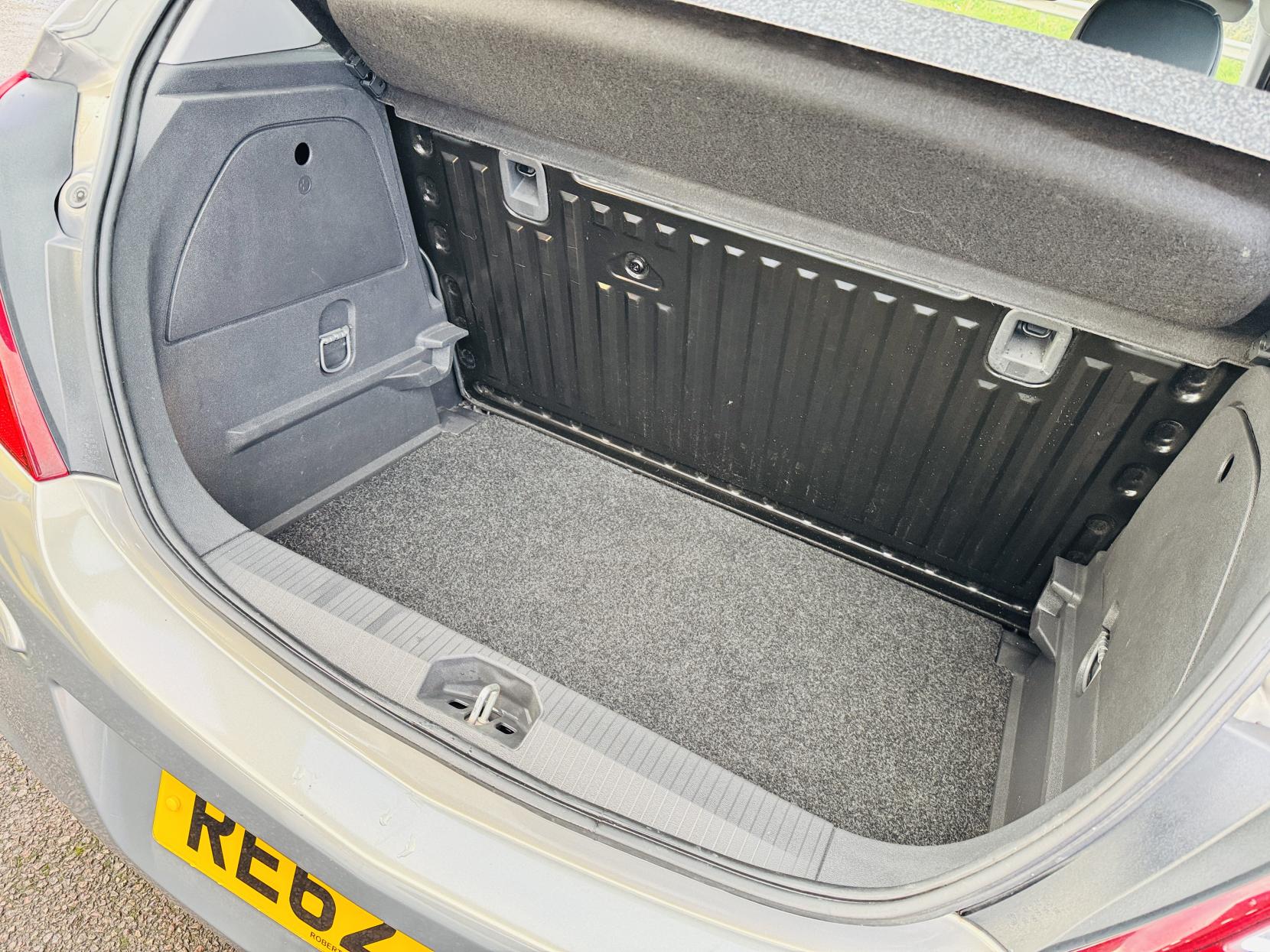 Vauxhall Corsa 1.2 16V Active Hatchback 5dr Petrol Manual Euro 5 (A/C) (85 ps)