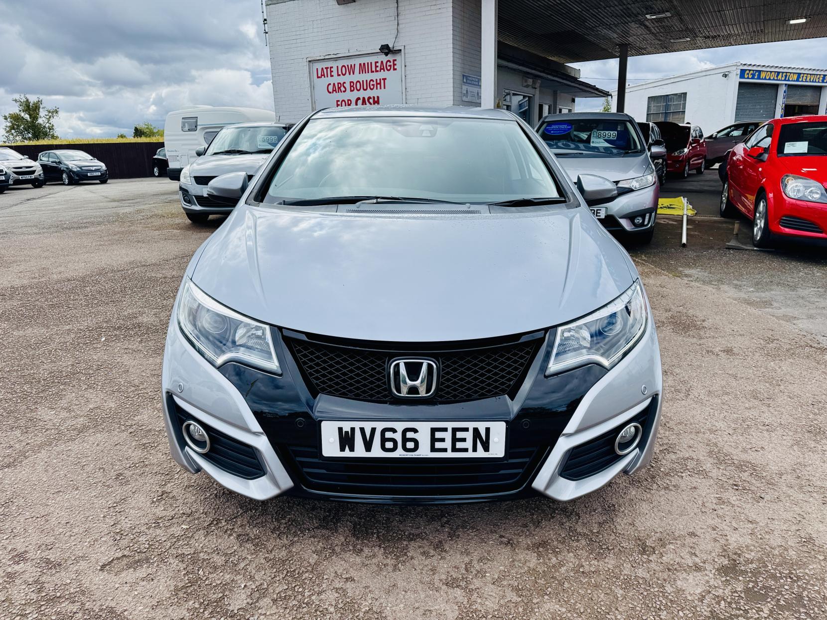 Honda Civic 1.8 i-VTEC SE Plus (Navi) Hatchback 5dr Petrol Manual Euro 6 (s/s) (142 ps)