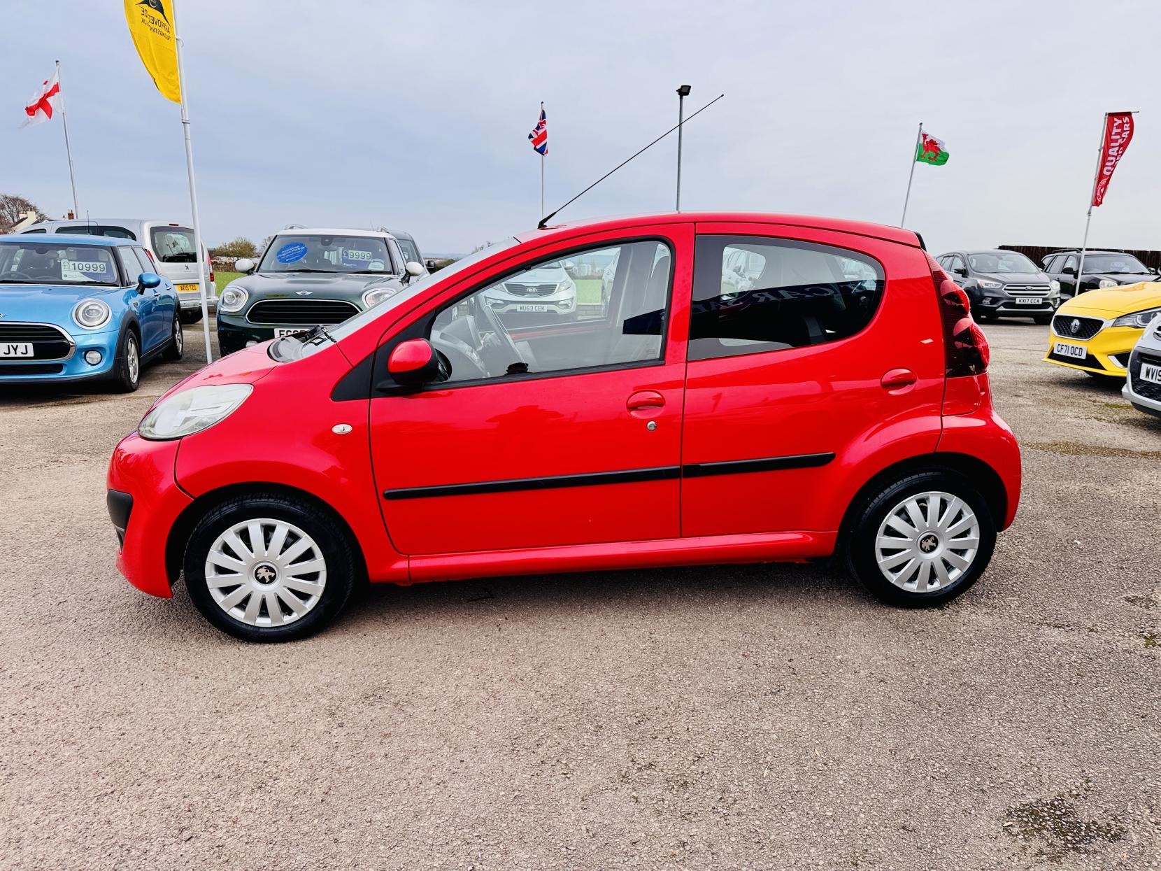 Peugeot 107 1.0 12V Active Hatchback 5dr Petrol 2 Tronic Euro 5 (68 ps)