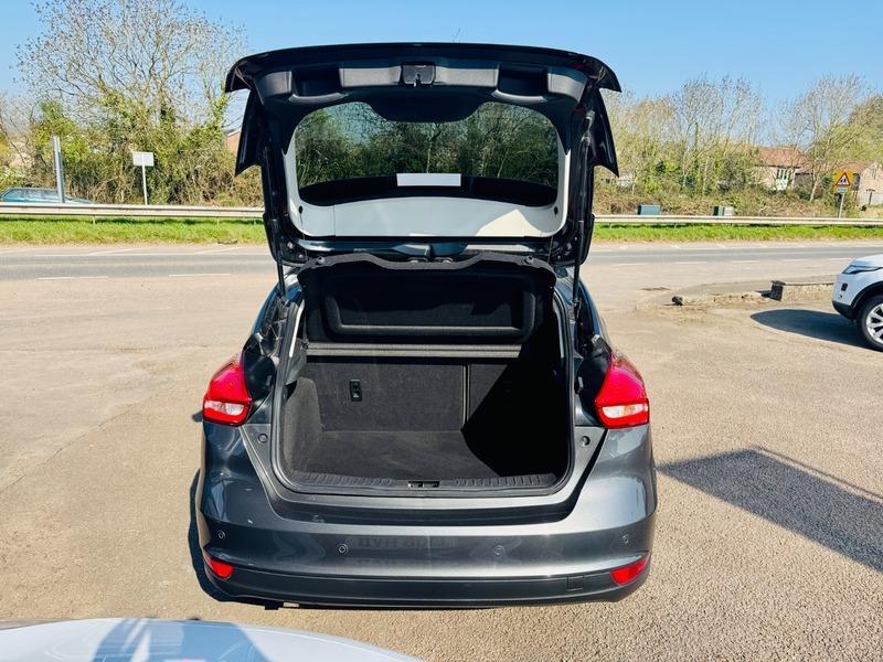 Ford Focus TITANIUM