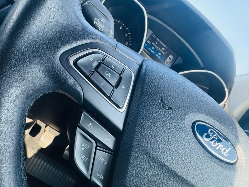 Ford Focus TITANIUM