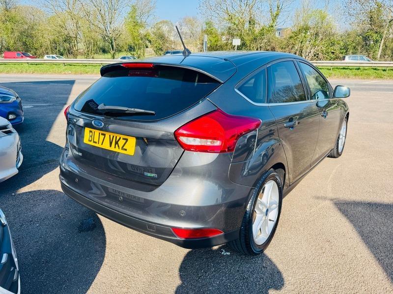 Ford Focus TITANIUM
