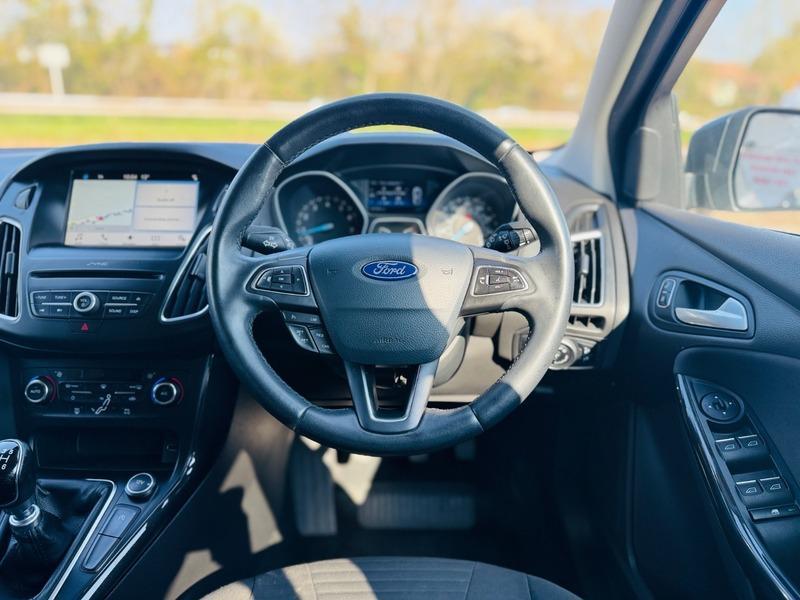 Ford Focus TITANIUM