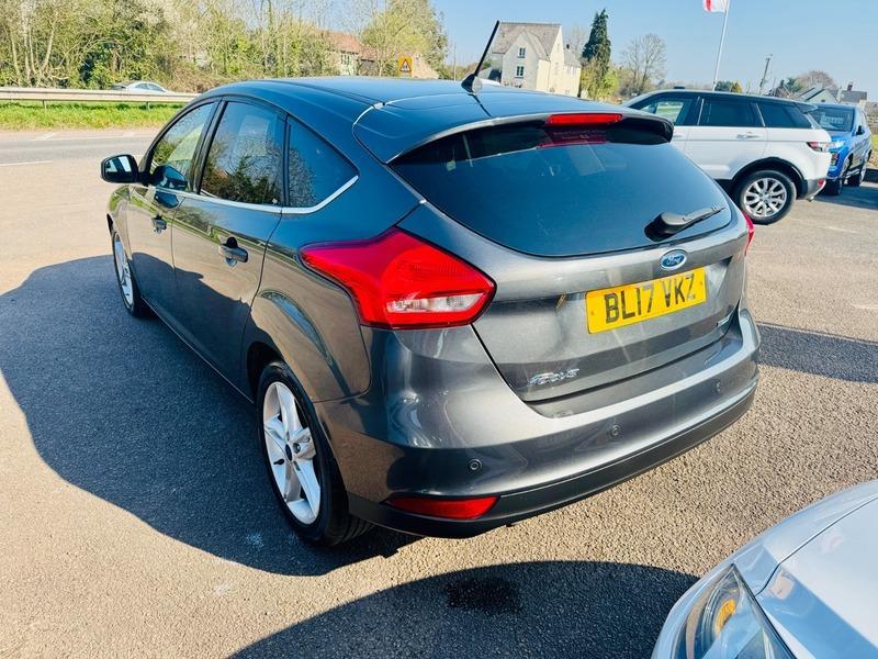Ford Focus TITANIUM