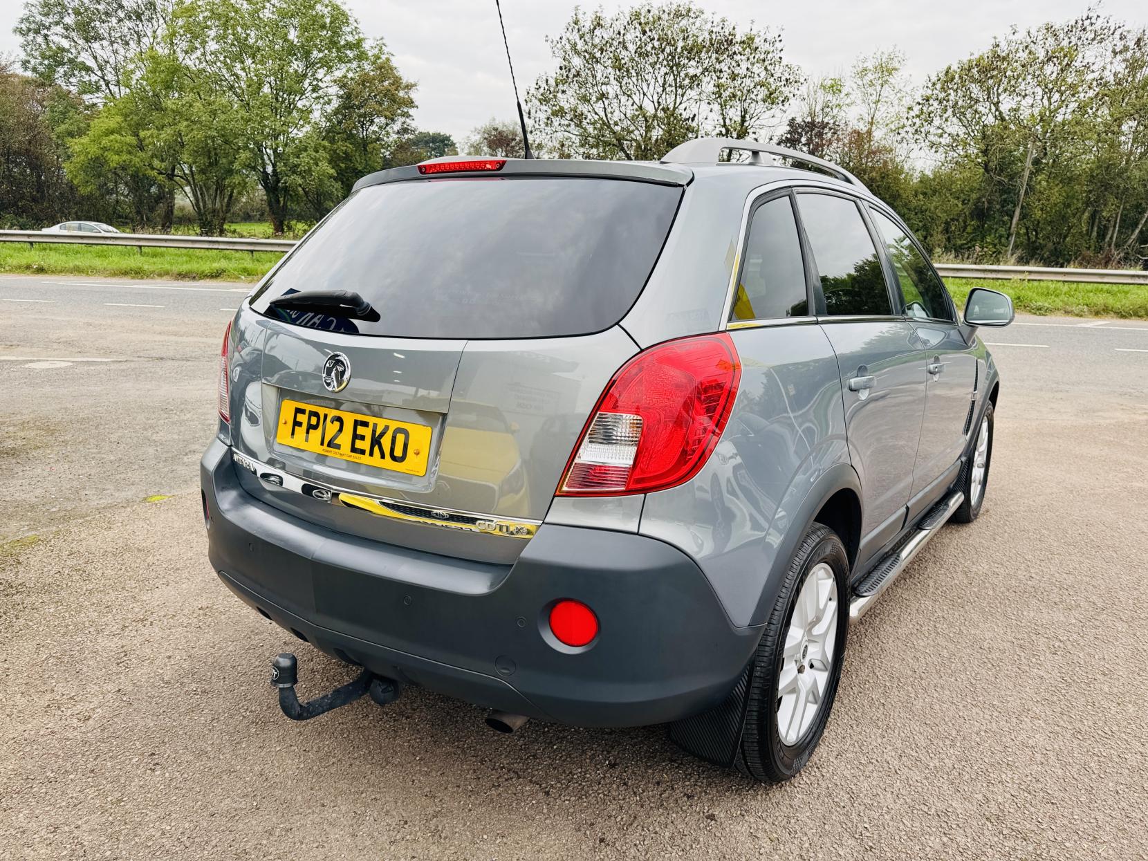 Vauxhall Antara 2.2 CDTi Exclusiv SUV 5dr Diesel Manual 4WD Euro 5 (s/s) (163 ps)
