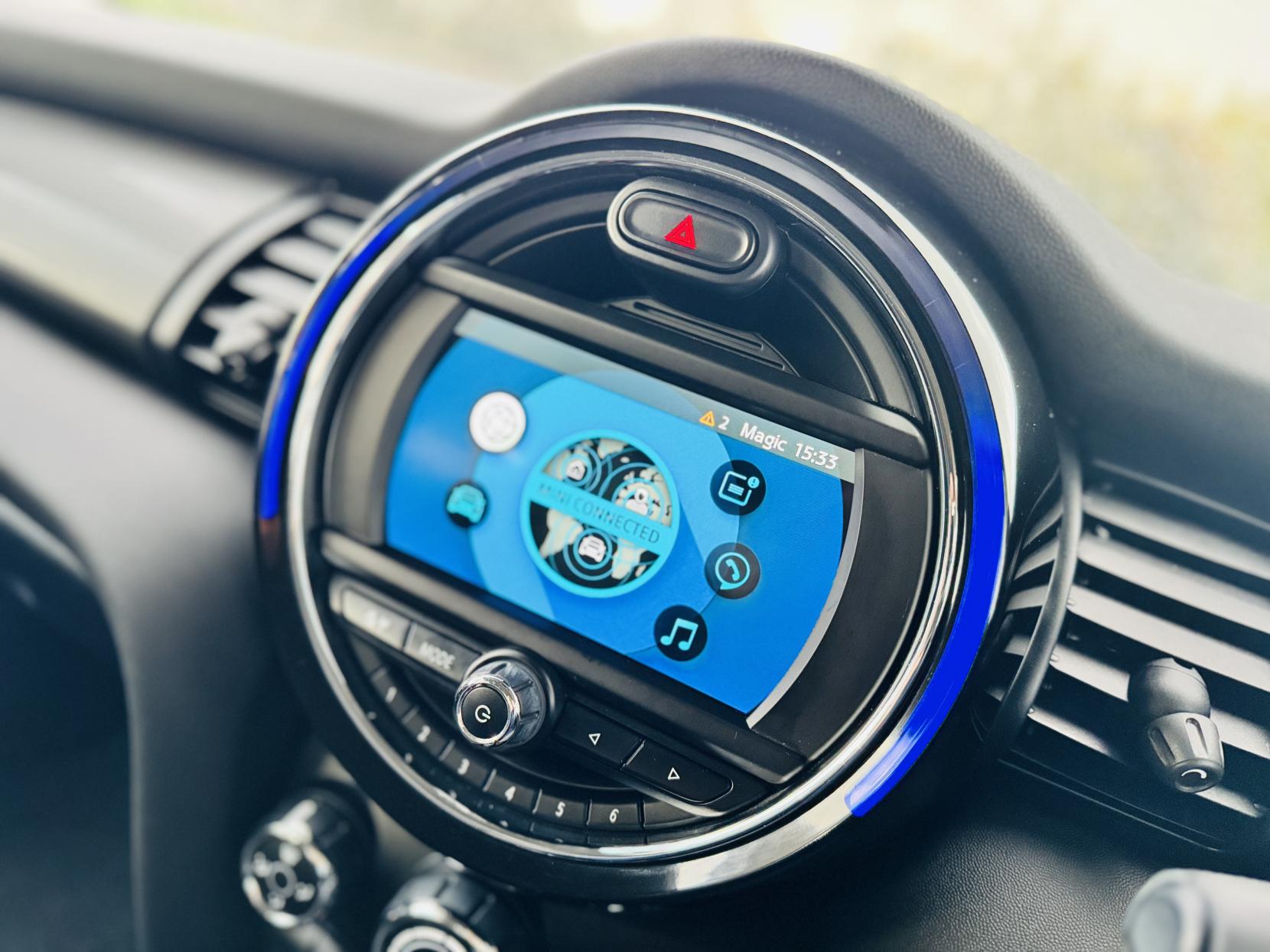 MINI Hatch 1.5 Cooper Hatchback 5dr Petrol Manual Euro 6 (s/s) (136 ps)