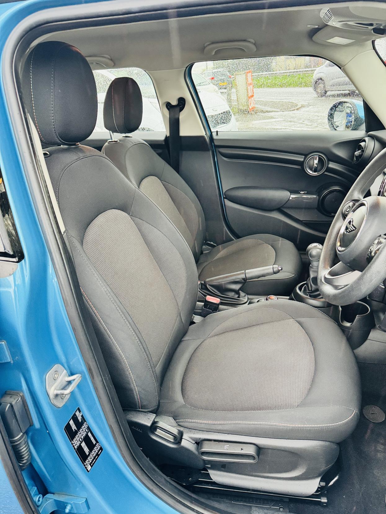 MINI Hatch 1.5 Cooper Hatchback 5dr Petrol Manual Euro 6 (s/s) (136 ps)